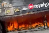 Cháy lớn thiêu rụi nhiều gian hàng, khói bốc cao hàng trăm mét