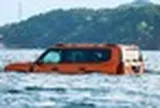 Thêm hãng xe Trung Quốc làm SUV có thể bơi trên nước, trang bị động cơ điện lẫn motor xăng