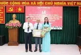 TPHCM: Trao Huy hiệu Đảng, tuyên dương điển hình học Bác