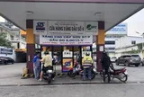 Doanh nghiệp bán lẻ xăng dầu chịu lỗ nhưng "không dám đóng cửa"