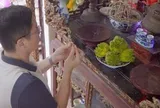 Nam NSƯT nổi tiếng cả nước U70 ngày nào cũng thắp hương, nói thẳng: "Đừng vì tiền mà mất nhân cách"