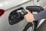 Xe hybrid cắm sạc có thể tốn tài nguyên hơn ta nghĩ