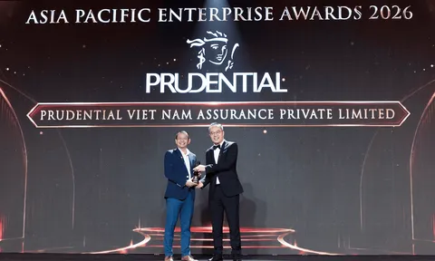 27 NĂM TẠI VIỆT NAM, PRUDENTIAL NHẬN CÚ ĐÚP GIẢI THƯỞNG CHÂU Á – THÁI BÌNH DƯƠNG VỀ TĂNG TRƯỞNG CHẤT LƯỢNG VÀ QUẢN TRỊ DOANH NGHIỆP