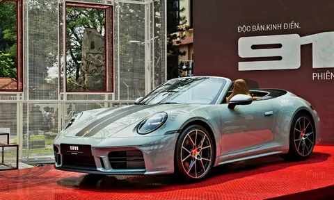 Chi tiết Porsche 911 Carrera bản mui trần mới tại Việt Nam