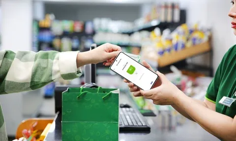 Vietcombank ra mắt VCB Tap to Phone - Giải pháp công nghệ biến điện thoại thành máy POS