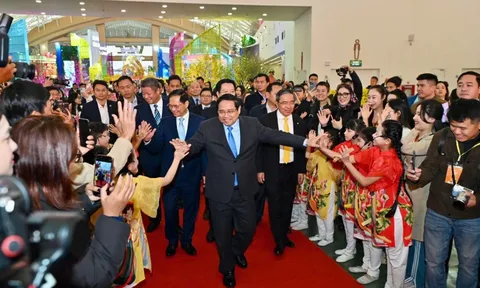 Thủ tướng: Hội chợ mùa Xuân "tuyên chiến" với hàng không rõ xuất xứ