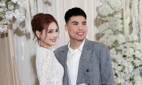 Ảnh cưới cực thơ của MC Huyền Trang Mù Tạt và tiền vệ Phạm Đức Huy