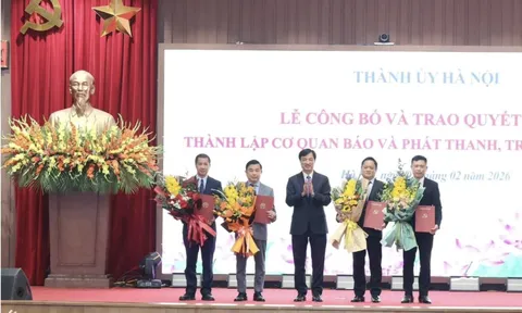 Công bố thành lập Cơ quan Báo và Phát thanh Truyền hình Hà Nội