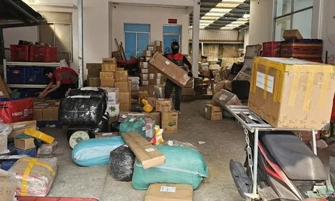 Thấp thỏm mua - bán hàng online dịp Tết