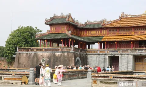 Huế khai mở sức mạnh ngành công nghiệp không khói (1): Nhìn thẳng hạn chế để bứt phá