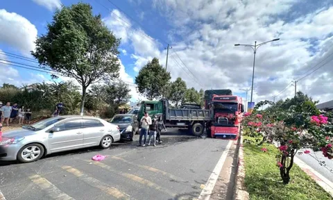 Nguyên nhân ban đầu vụ tai nạn giao thông liên hoàn giữa xe đầu kéo và 6 ô tô