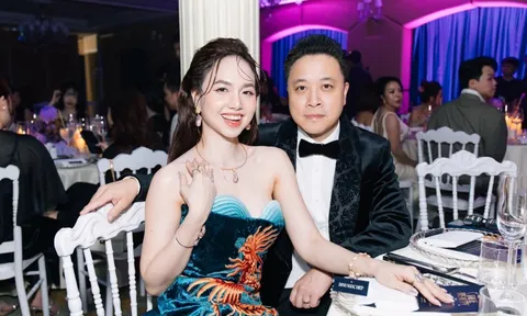 Đỗ cao học ở tuổi 42, vợ của "đạo diễn trăm tỷ" có cuộc sống ra sao?