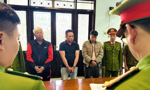 Từ dấu hiệu trên mạng, công an phá chuyên án lớn về khai thác cao lanh