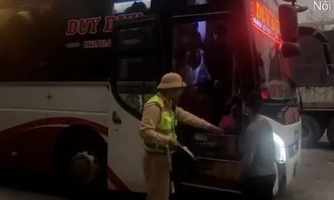 Ô tô 23 chỗ chở 48 người bị phạt hơn 187 triệu đồng