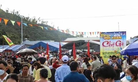 “Độc lạ” chợ Gò - mỗi năm chỉ họp lần duy nhất vào mùng 1 Tết