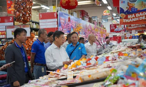 TPHCM: Nguồn hàng Tết dồi dào, giá cả ổn định