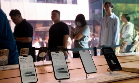 Microsoft yêu cầu nhân viên tại Trung Quốc chuyển sang dùng iPhone 15