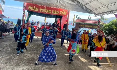 Rộn ràng lễ hội cầu ngư 200 năm tuổi ở Nhơn Lý