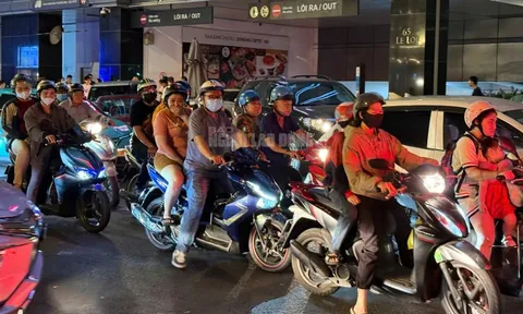 Điểm danh những khu vực "xe đông, di chuyển chậm" ở TPHCM