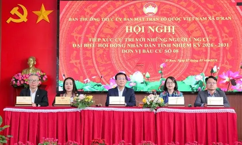 Chủ tịch UBND tỉnh Lâm Đồng lắng nghe kiến nghị của cử tri D’ran