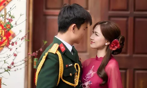 Chuyện tình kín tiếng suốt 4 năm của Hòa Minzy và bạn trai quân nhân