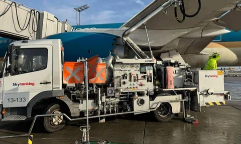 Đề xuất miễn thuế, nới trần giá vé máy bay