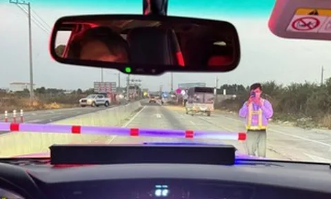 Nhiều tài xế bất ngờ khi bị “truy thu” phí đường cao tốc sau sự cố hỏng barie