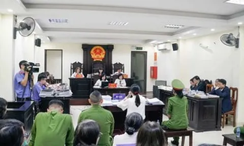 Nữ cựu Hiệu trưởng THCS Ba Đình hầu toà vì thu tiền học thêm 15.000 đồng một tiết