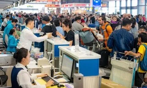 Cục Hàng không yêu cầu siết chấp hành quy định về giá