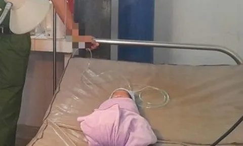 Phát hiện bé trai sơ sinh bị bỏ rơi, bàn tay trái có 6 ngón