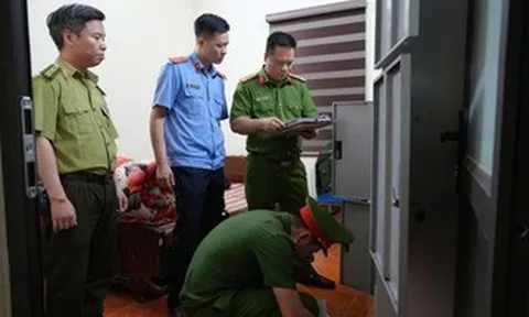 Cận cảnh khám xét, bắt giữ nhiều cán bộ liên quan đến nhóm “xã hội đen” núp bóng doanh nghiệp