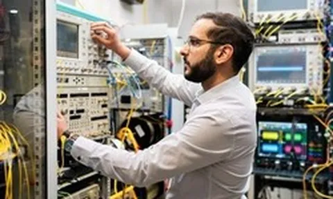 Cáp quang đạt kỷ lục tốc độ mới, cho phép phát trực tuyến 50 triệu bộ phim cùng lúc