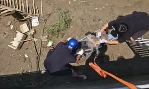 Phát hiện thi thể nam giới trôi dạt vào bờ sông Dinh