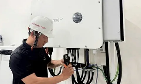 Lắp điện mặt trời kèm pin: Cần được hỗ trợ