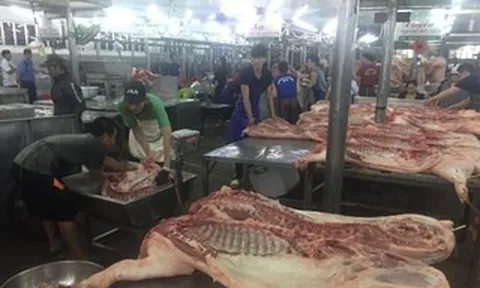 Giá heo hơi hôm nay, 9-4: Chợ đầu mối có giá mới