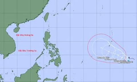 Xuất hiện áp thấp nhiệt đới dự báo mạnh lên thành bão, có vào Biển Đông?