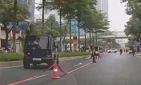 Va chạm với xế hộp Mercedes G63, cụ ông 91 tuổi đi bộ tử vong