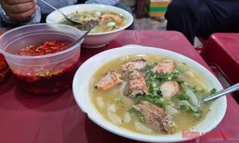 UBND TPHCM yêu cầu cập nhật, kiểm tra các cơ sở thức ăn đường phố