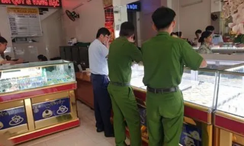 Kiểm tra hàng loạt tiệm vàng ở TPHCM, nhiều cơ sở bị xử phạt