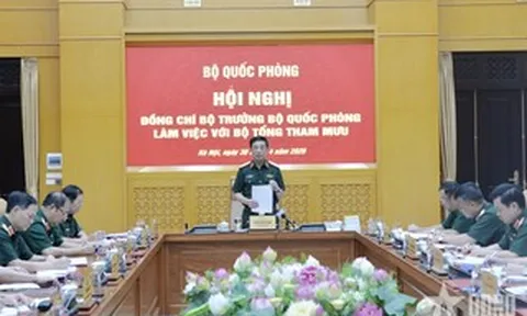 Đại tướng Phan Văn Giang làm việc về kế hoạch tác chiến "Vòm phòng không bền vững"