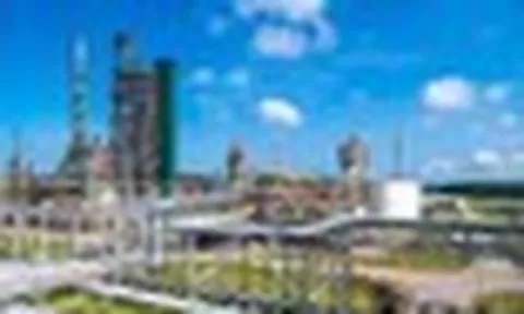 Nhà máy lọc dầu 3 tỷ USD của Việt Nam chuẩn bị “đón” 650.000 thùng dầu