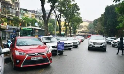 Hà Nội muốn thu phí tối đa tới 400.000 đồng/m2 vỉa hè, lòng đường làm nơi trông giữ ô tô