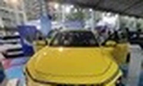 VinFast lại giành ngôi "vua doanh số", bán hơn 78.000 ô tô điện chỉ sau 4 tháng