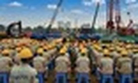 TIN ĐƯỢC KHÔNG: Lương công nhân xây dựng 65 triệu đồng/tháng