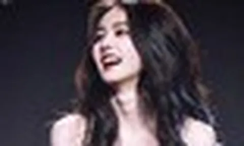 Mỹ nhân có nụ cười vô duyên nhất showbiz không biết xấu hổ à?