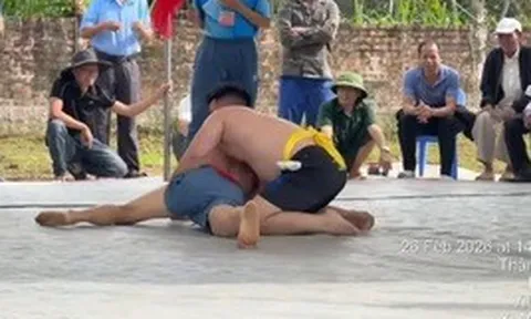 Đô vật bị gãy cổ tử vong trong hội làng: Người thi đấu có phải chịu trách nhiệm không?
