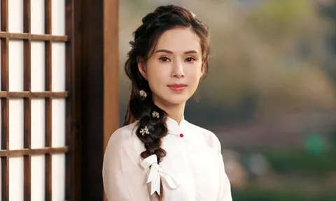 Khó tin trước sắc vóc của "Tiểu Long Nữ" Lý Nhược Đồng ở tuổi 59