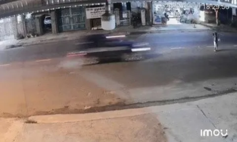 CLIP: Taxi tông một người đi bộ tử vong