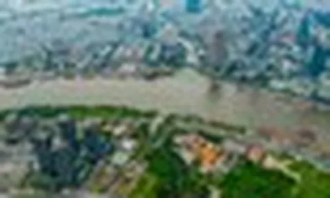 Khối bê tông hơn 100.000 tấn được dìm sâu 27m dưới lòng sông, tiếng "rầm" vang lên sau đó tạo nên kỳ tích lớn nhất Đông Nam Á