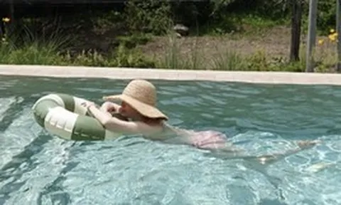 135.000 lượt thích ảnh bikini của Song Hye Kyo